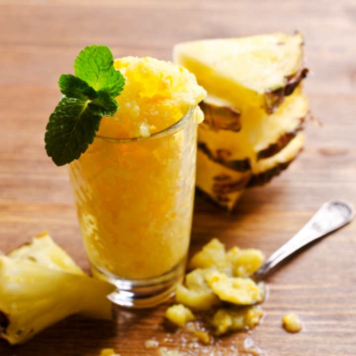 Frosty Pineapple Smoothie